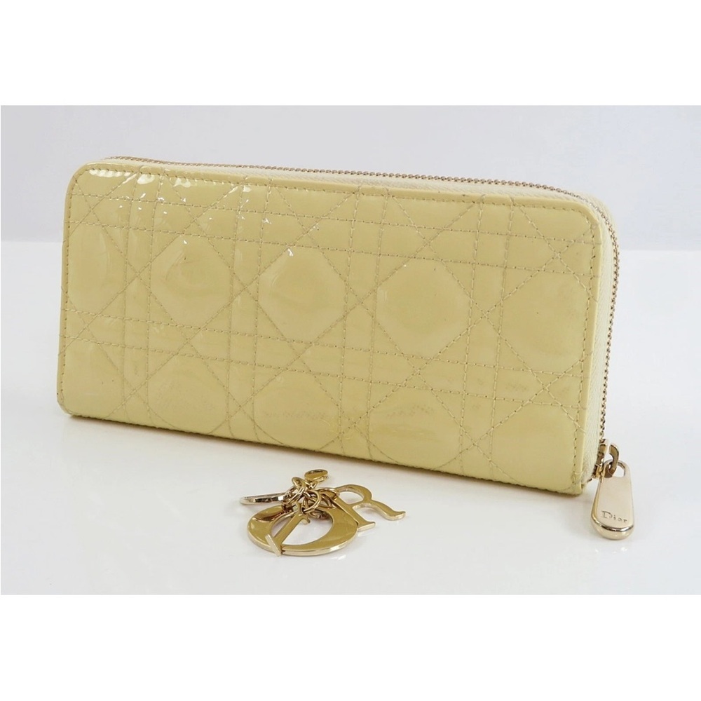 Dior Beige Quilted Women's Wallet - Picture 1 of 15